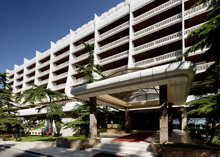 The Palace Hotel, Sunny Day